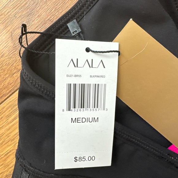 Alala leggings and bra set brand new with tags - Picture 9 of 9